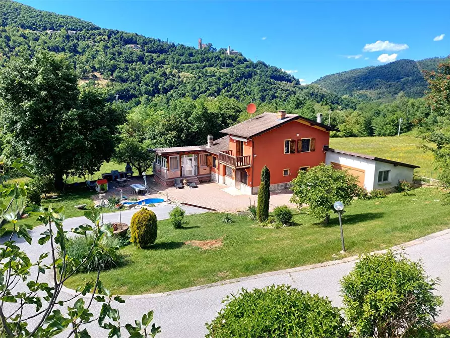 Immagine 2 di Villa in vendita  in Via della Miniera  9 a Nucetto