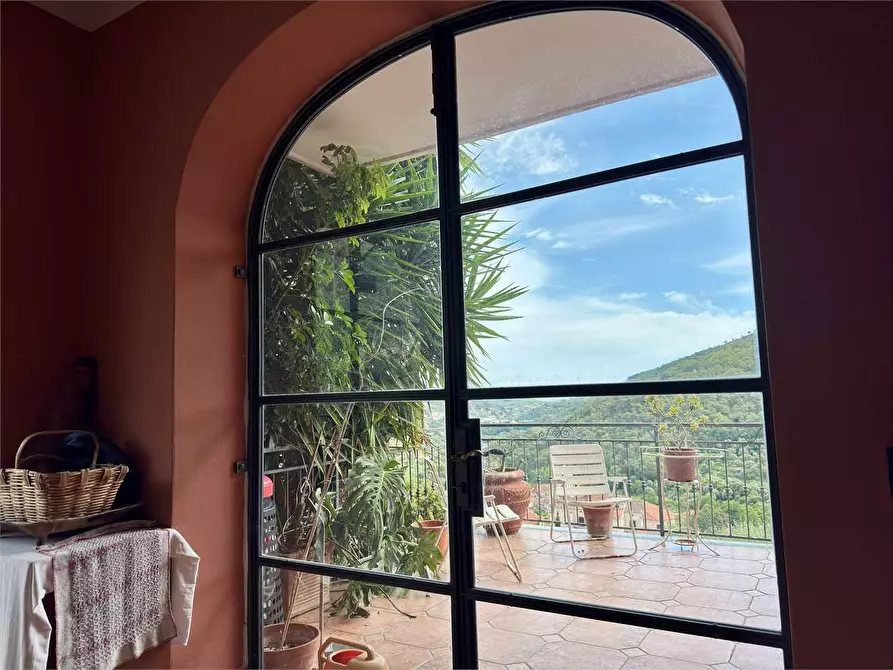 Immagine 5 di Villa in vendita  in Via Silvio Del Becchi a Pontedassio