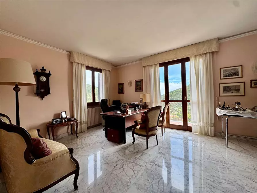 Immagine 35 di Villa in vendita  in Via Silvio Del Becchi a Pontedassio