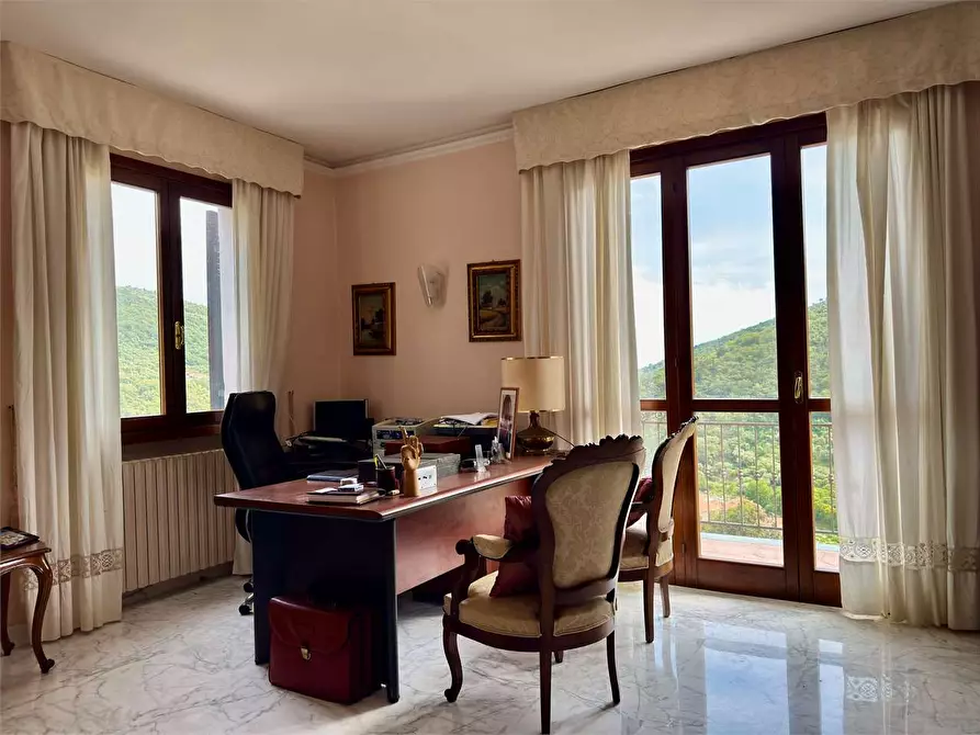 Immagine 36 di Villa in vendita  in Via Silvio Del Becchi a Pontedassio