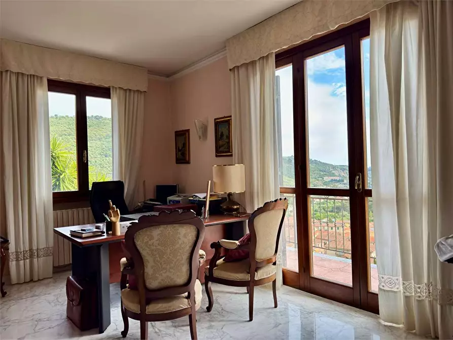 Immagine 37 di Villa in vendita  in Via Silvio Del Becchi a Pontedassio