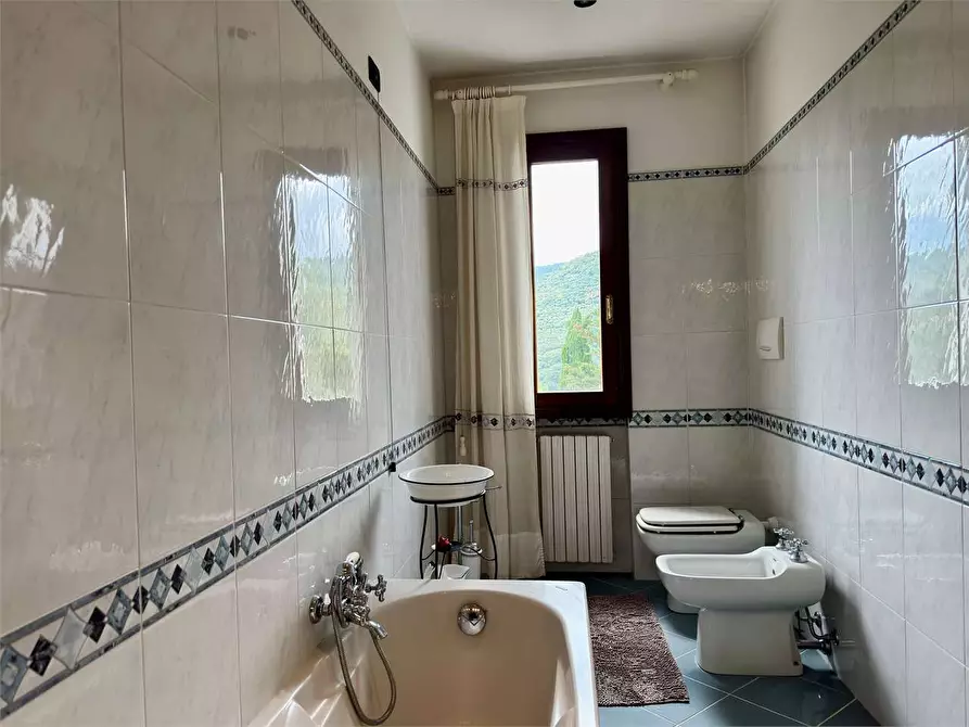Immagine 58 di Villa in vendita  in Via Silvio Del Becchi a Pontedassio