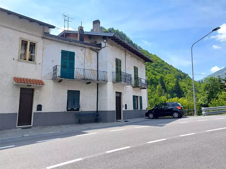 Immagine 35 di Appartamento in vendita  in Viale Cagna  66 a Ormea