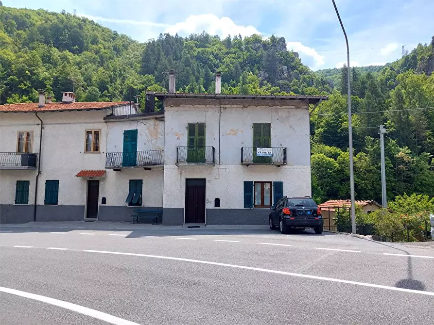 Immagine 74 di Appartamento in vendita  in Viale Cagna  66 a Ormea
