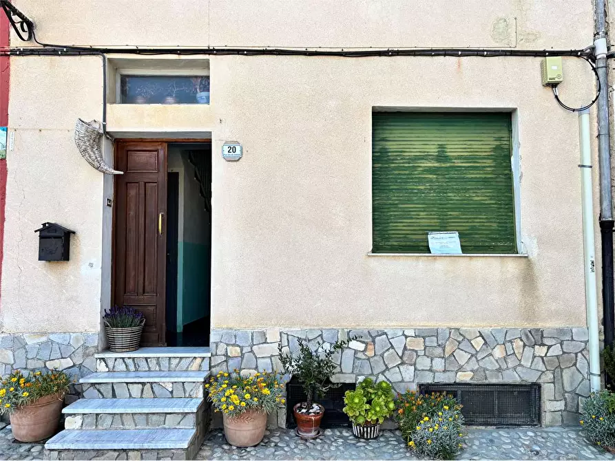 Immagine 30 di Appartamento in vendita  in Piazza Chiesa 20 a Cosio D'arroscia