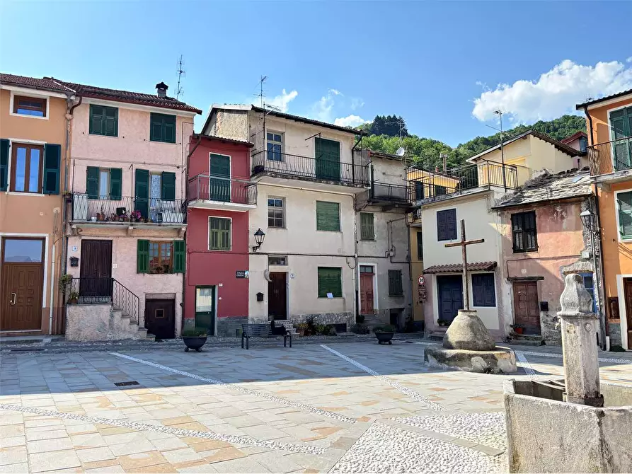 Immagine 33 di Appartamento in vendita  in Piazza Chiesa 20 a Cosio D'arroscia