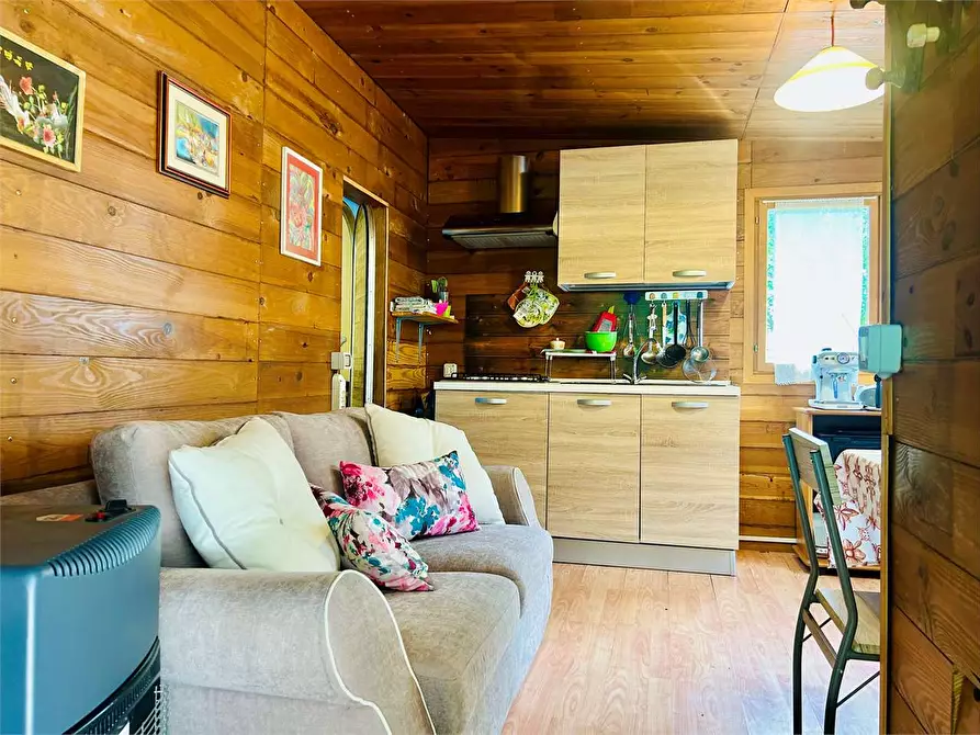 Immagine 1 di Dépendance in vendita  in Camping La Fattoria 8 a Pornassio