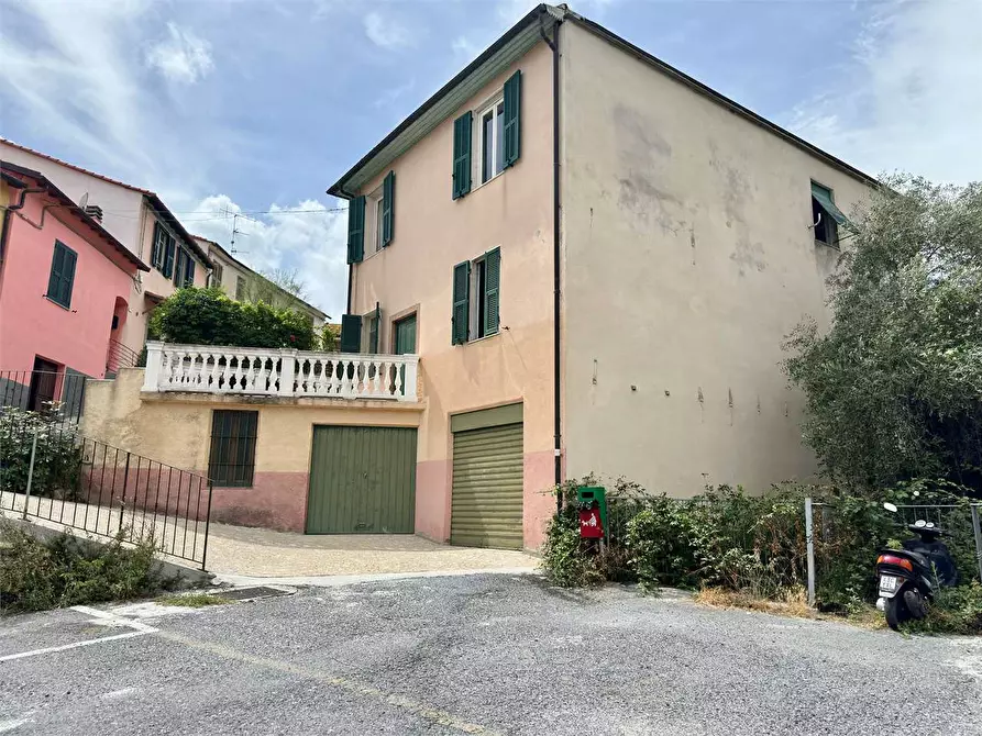 Immagine 11 di Casa indipendente in vendita  in Piazza Pietro Verano a Chiusavecchia