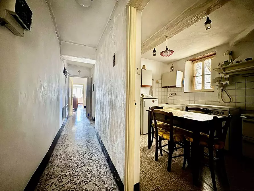 Immagine 5 di Casa indipendente in vendita  a Chiusanico
