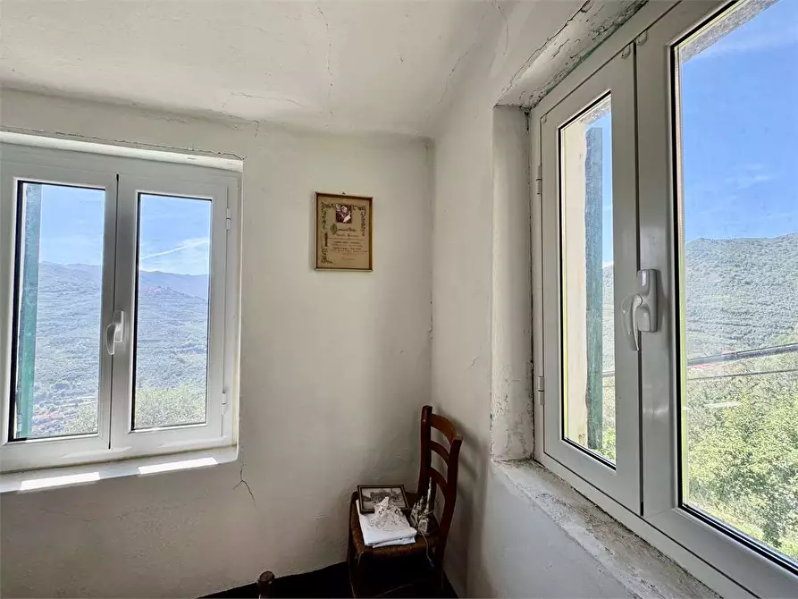 Immagine 29 di Casa indipendente in vendita  a Chiusanico