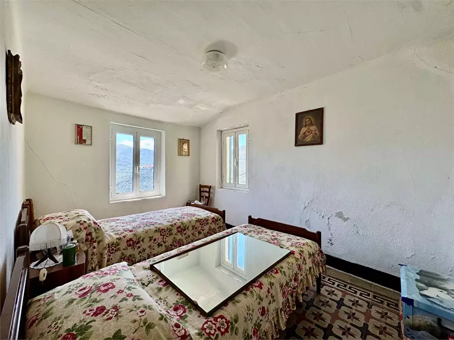Immagine 26 di Casa indipendente in vendita  a Chiusanico