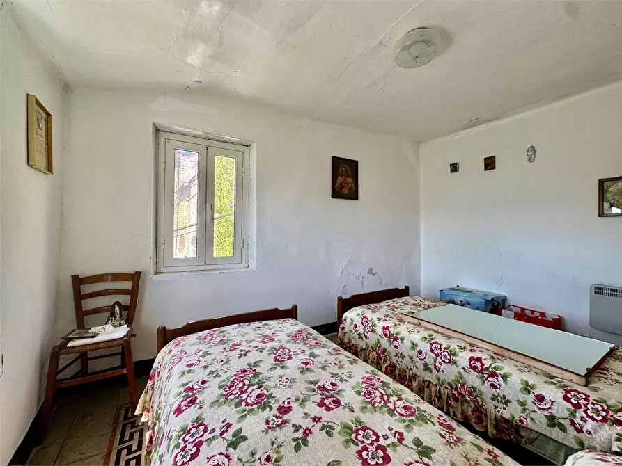 Immagine 27 di Casa indipendente in vendita  a Chiusanico