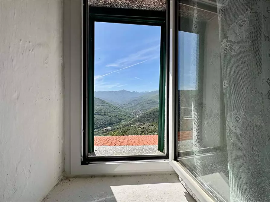 Immagine 37 di Casa indipendente in vendita  a Chiusanico
