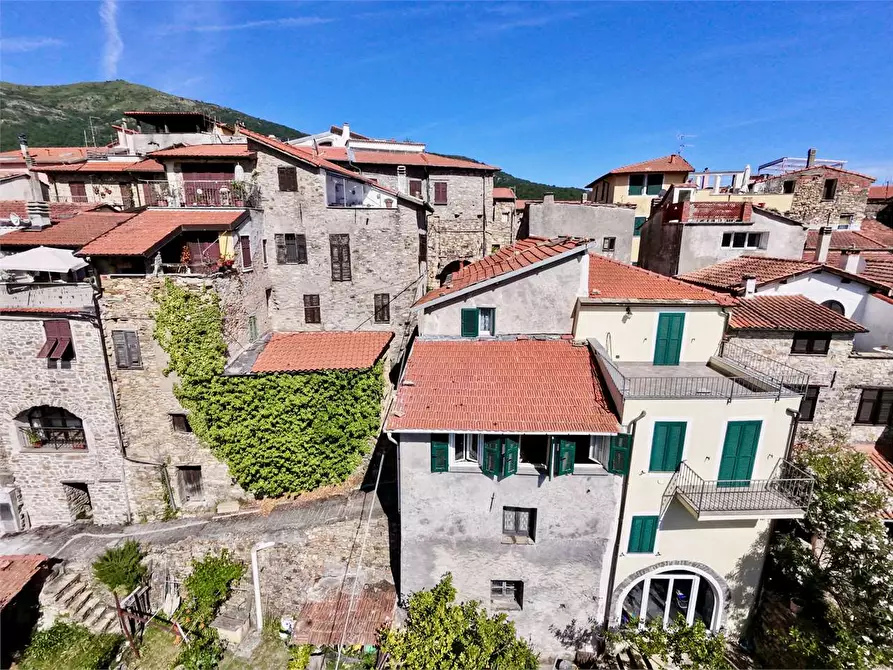 Immagine 40 di Casa indipendente in vendita  a Chiusanico