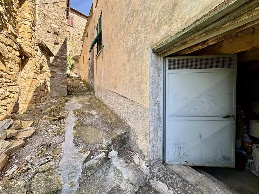 Immagine 38 di Casa indipendente in vendita  a Chiusanico