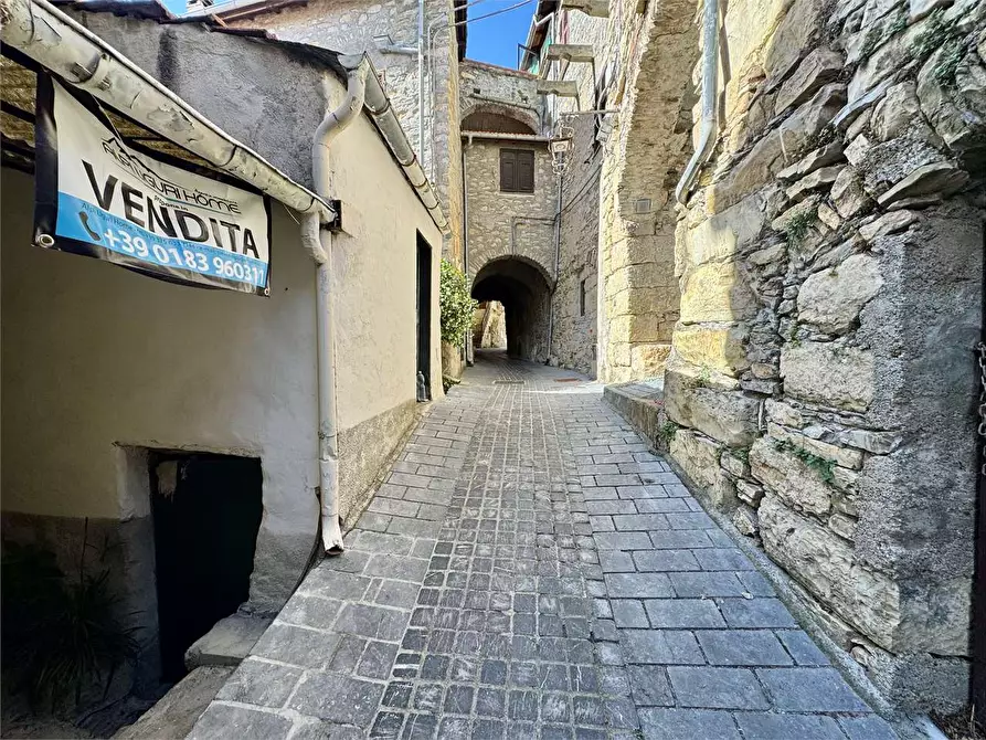 Immagine 32 di Casa indipendente in vendita  a Chiusanico