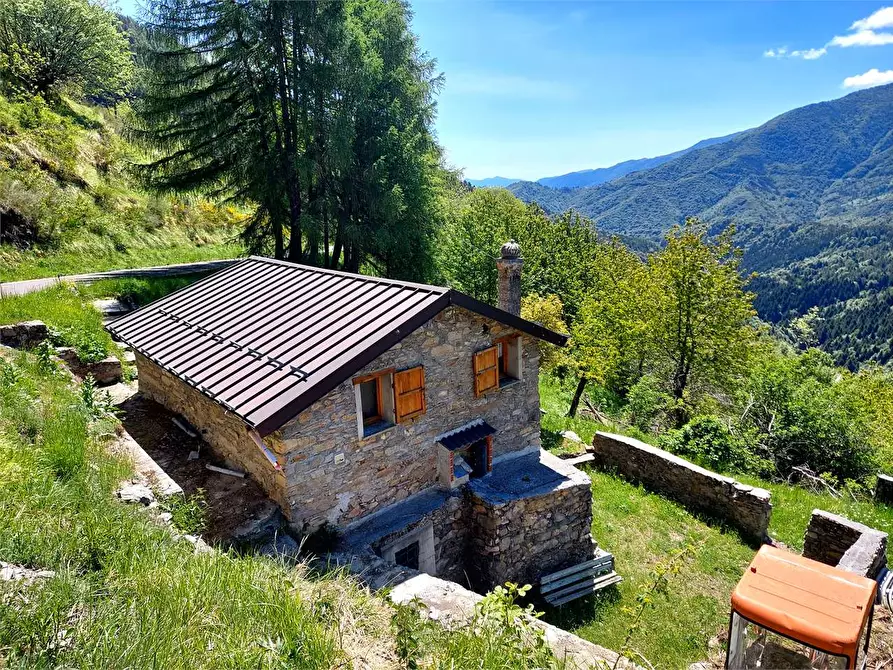 Immagine 2 di Casa indipendente in vendita  in Strada Provinciale a Mendatica