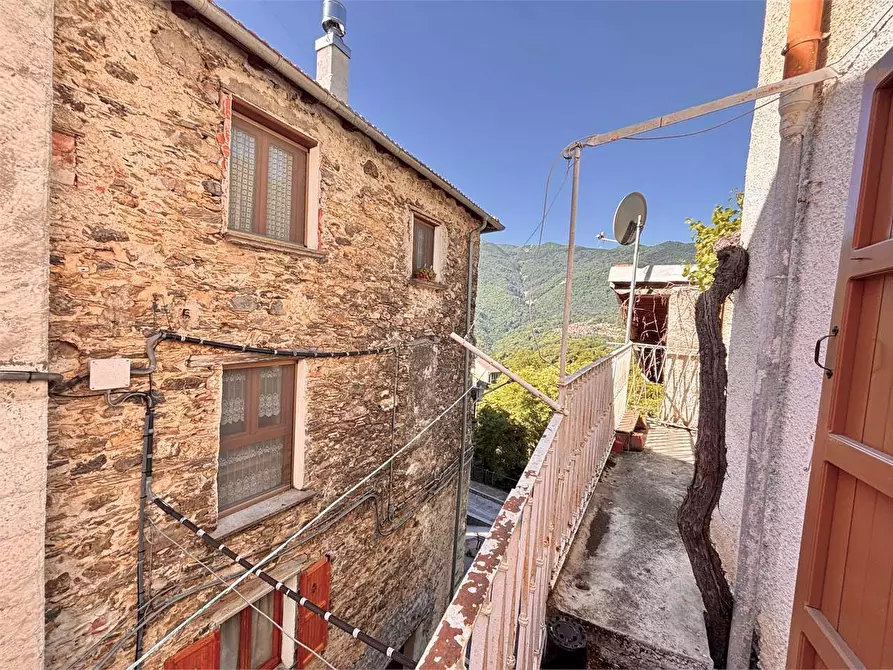 Immagine 16 di Appartamento in vendita  in Via Mendatica a Cosio D'arroscia