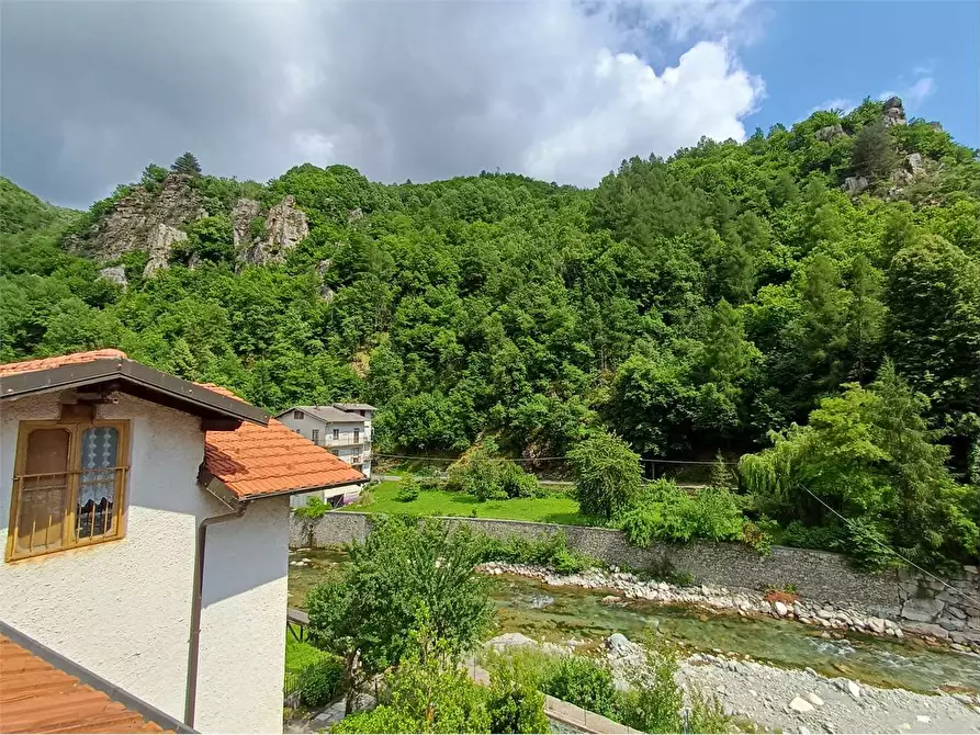 Immagine 33 di Appartamento in vendita  in Viale Cagna  66 a Ormea