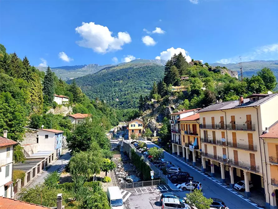 Immagine 1 di Appartamento in vendita  in Piazza della Libertà  7 a Ormea