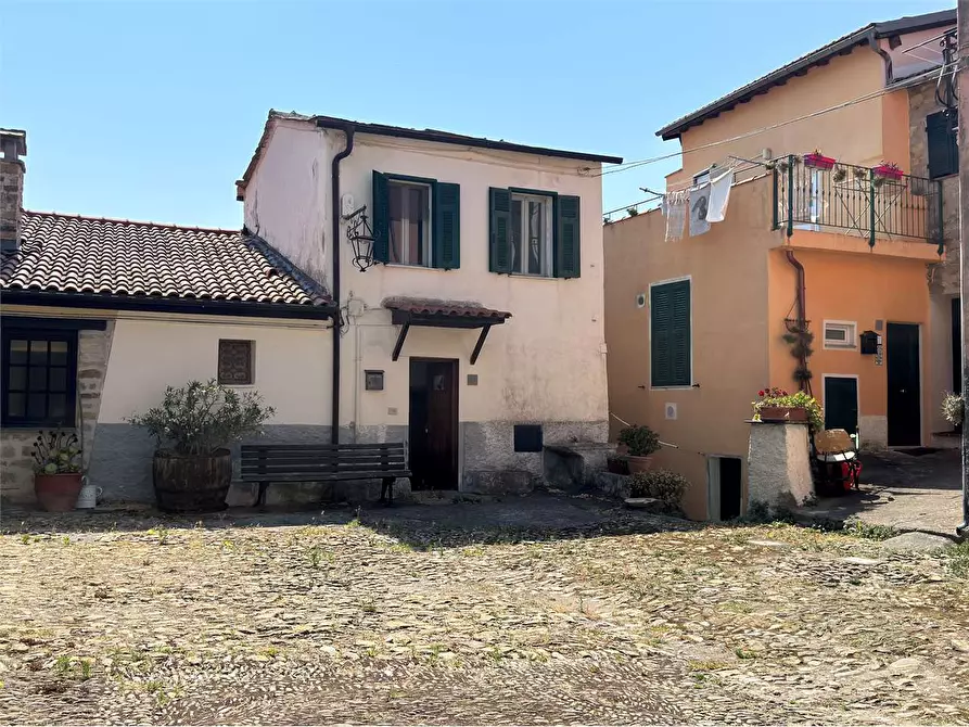 Immagine 2 di Casa indipendente in vendita  in Piazza Sant'anna 4 a Chiusanico