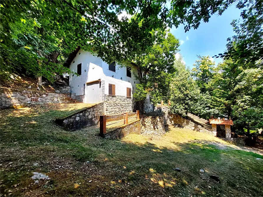 Immagine 1 di Casa indipendente in vendita  in Frazione Aimoni  a Ormea