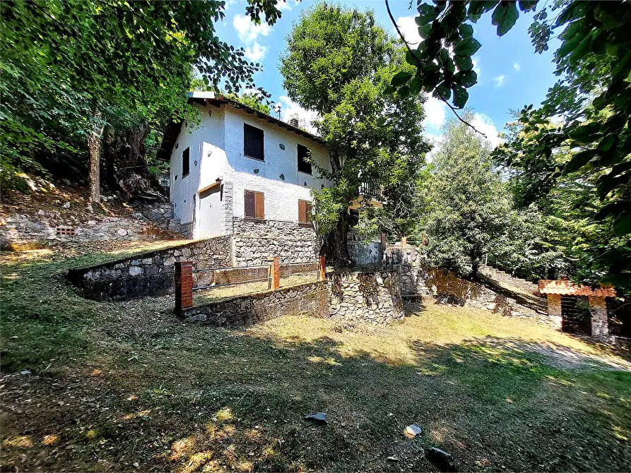 Immagine 2 di Casa indipendente in vendita  in Frazione Aimoni  a Ormea