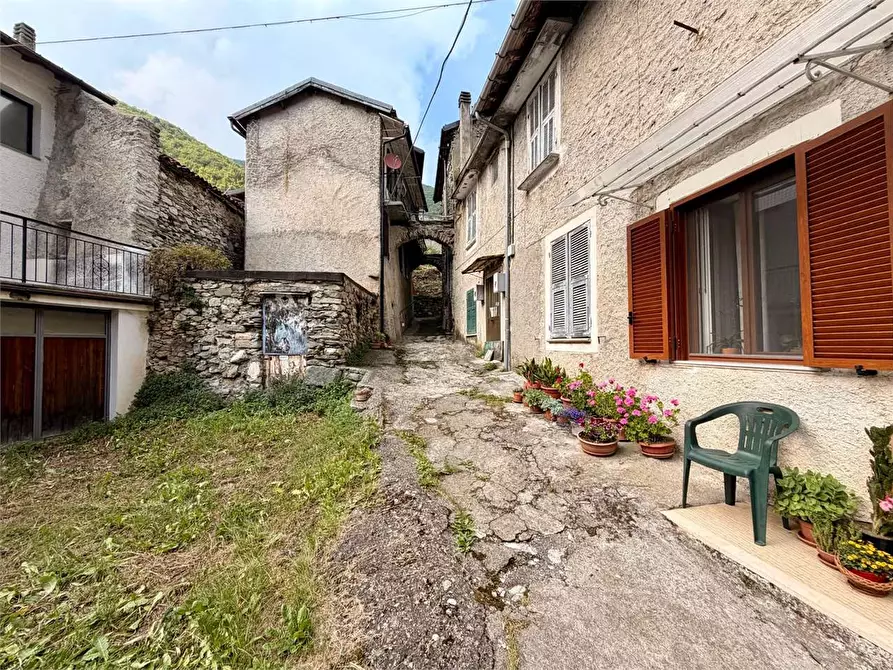 Immagine 24 di Trilocale in vendita  in Ponte di Nava 98 a Ormea