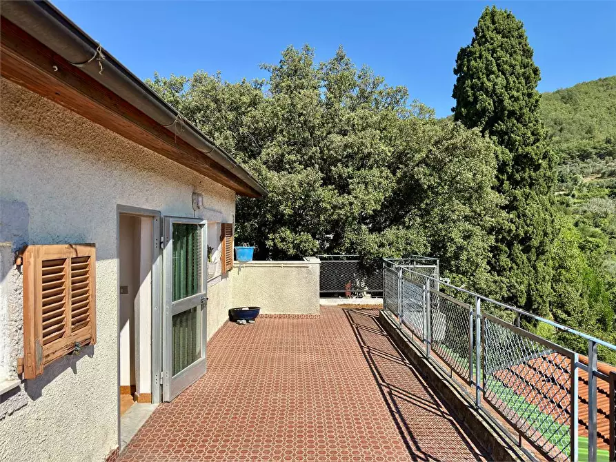 Immagine 6 di Casa indipendente in vendita  in Piazza Del Popolo 4 a Cesio