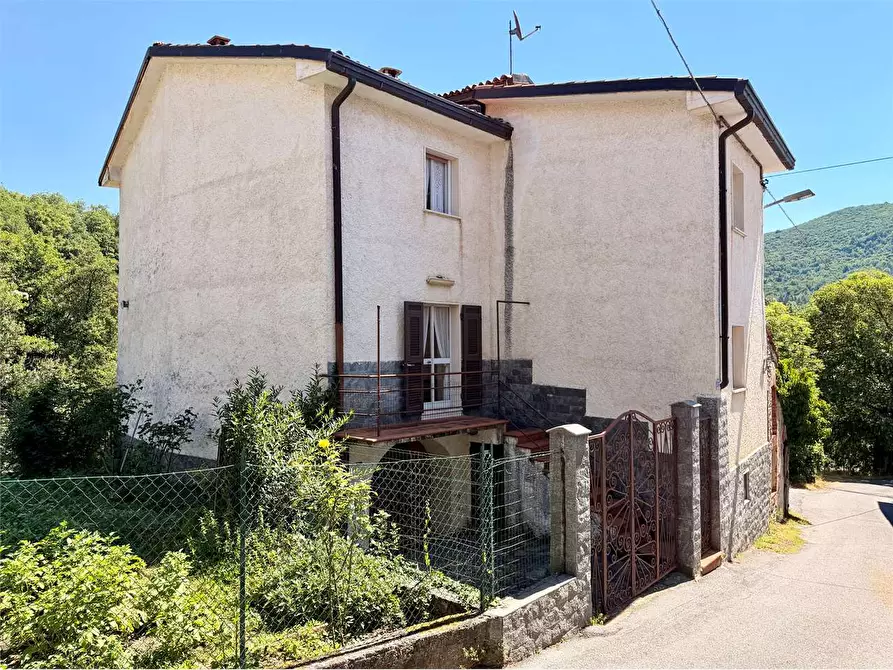 Immagine 2 di Casa indipendente in vendita  in Via del Forno  37 a Garessio