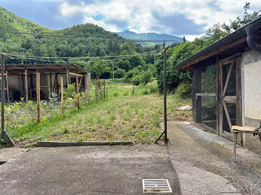 Immagine 2 di Appartamento in vendita  in Strada Provinciale 3 83 a Pornassio
