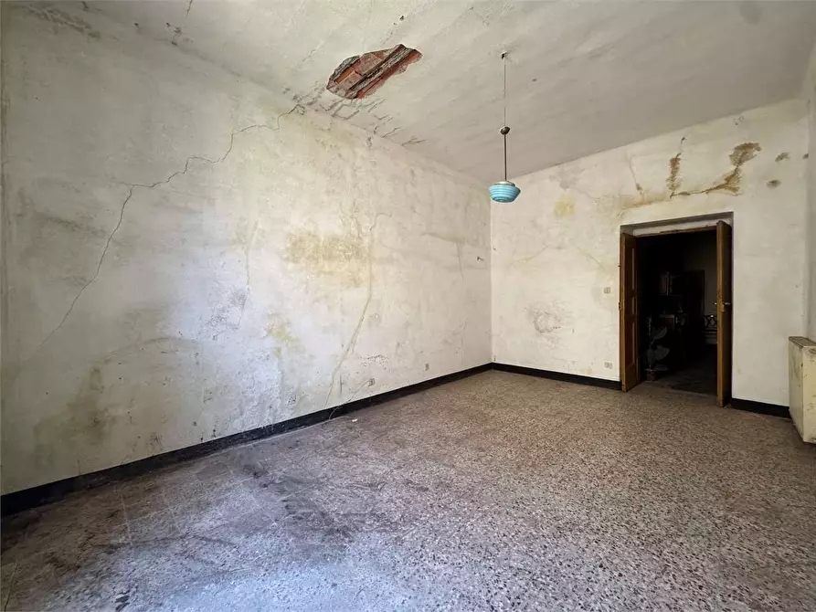 Immagine 35 di Appartamento in vendita  in Via Umberto 1 31 a Ranzo
