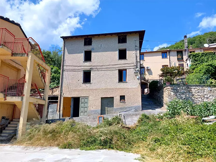 Immagine 3 di Casa indipendente in vendita  in Via Pieve di Teco  20 a Alto