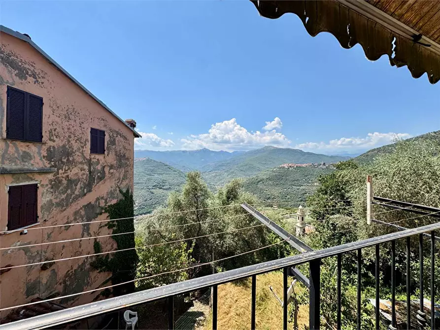 Immagine 3 di Appartamento in vendita  in Via Dottor Giovanni Battista Novaro 57 a Chiusanico