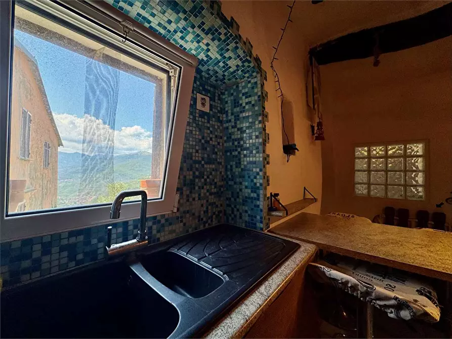 Immagine 14 di Appartamento in vendita  in Via Dottor Giovanni Battista Novaro 57 a Chiusanico