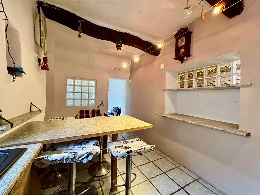 Immagine 12 di Appartamento in vendita  in Via Dottor Giovanni Battista Novaro 57 a Chiusanico