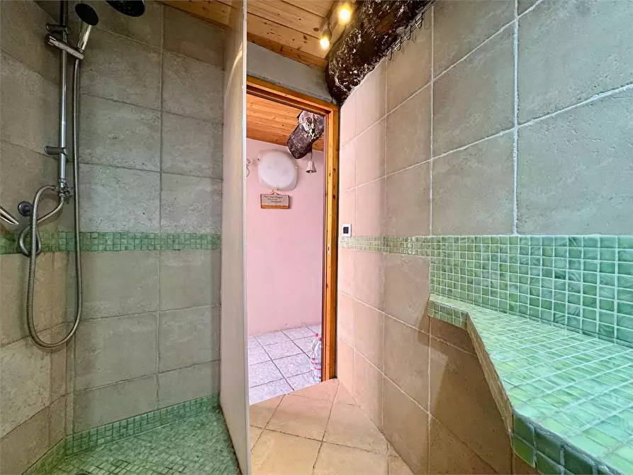 Immagine 17 di Appartamento in vendita  in Via Dottor Giovanni Battista Novaro 57 a Chiusanico
