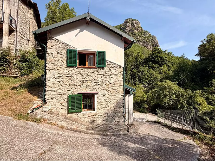 Immagine 30 di Casa indipendente in vendita  in Frazione Cantarana a Ormea