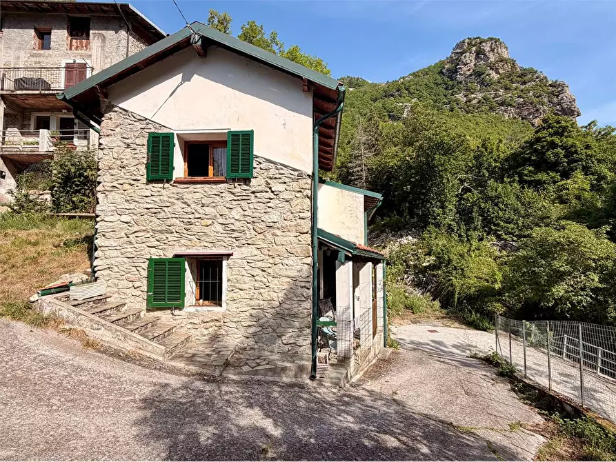 Immagine 1 di Casa indipendente in vendita  in Frazione Cantarana a Ormea