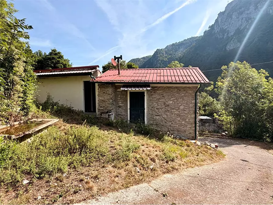 Immagine 31 di Casa indipendente in vendita  in Frazione Cantarana a Ormea