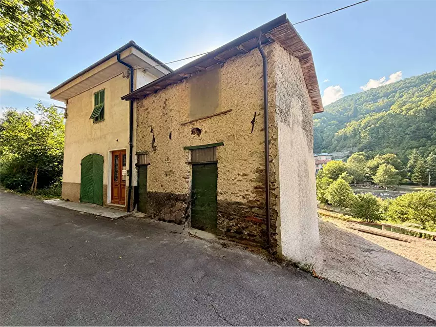 Immagine 1 di Casa indipendente in vendita  in Via San Bernardino  a Ormea
