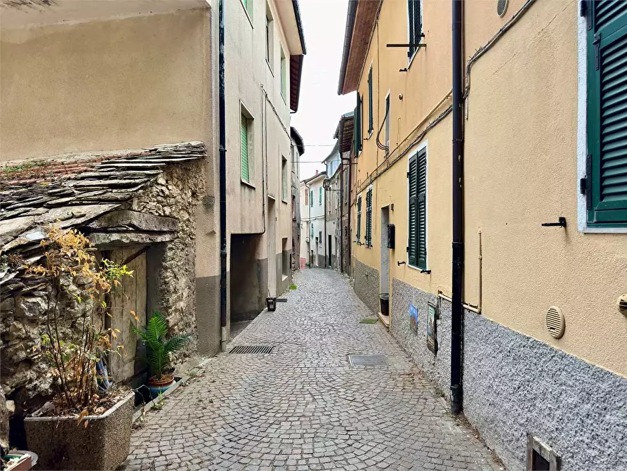 Immagine 2 di Casa indipendente in vendita  in Via Federico Bianco di San Secondo 36 a Aurigo