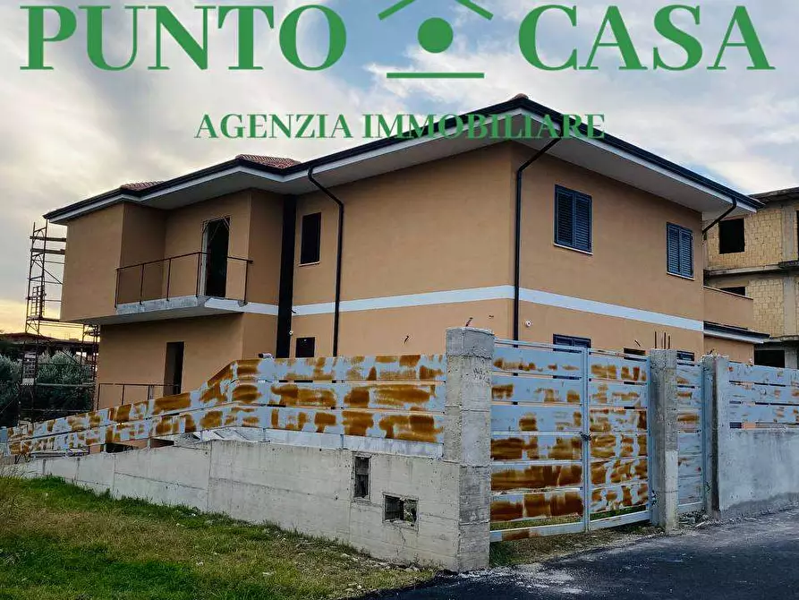 Immagine 4 di Villetta a schiera in vendita  in Via Delle Rose a Gizzeria