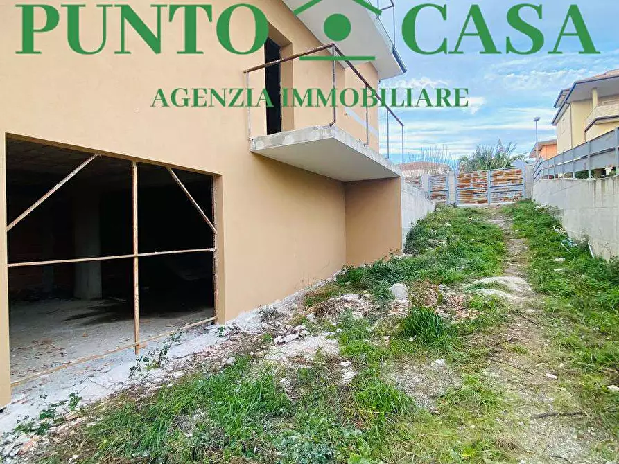 Immagine 19 di Villetta a schiera in vendita  in Via Delle Rose a Gizzeria