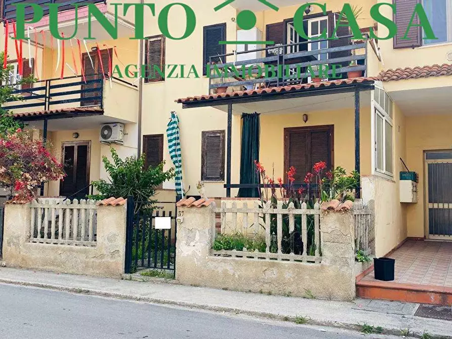 Immagine 1 di Appartamento in vendita  in via cavour a Nocera Terinese