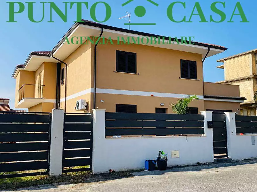 Immagine 27 di Villetta a schiera in vendita  in Via Delle Rose  a Gizzeria