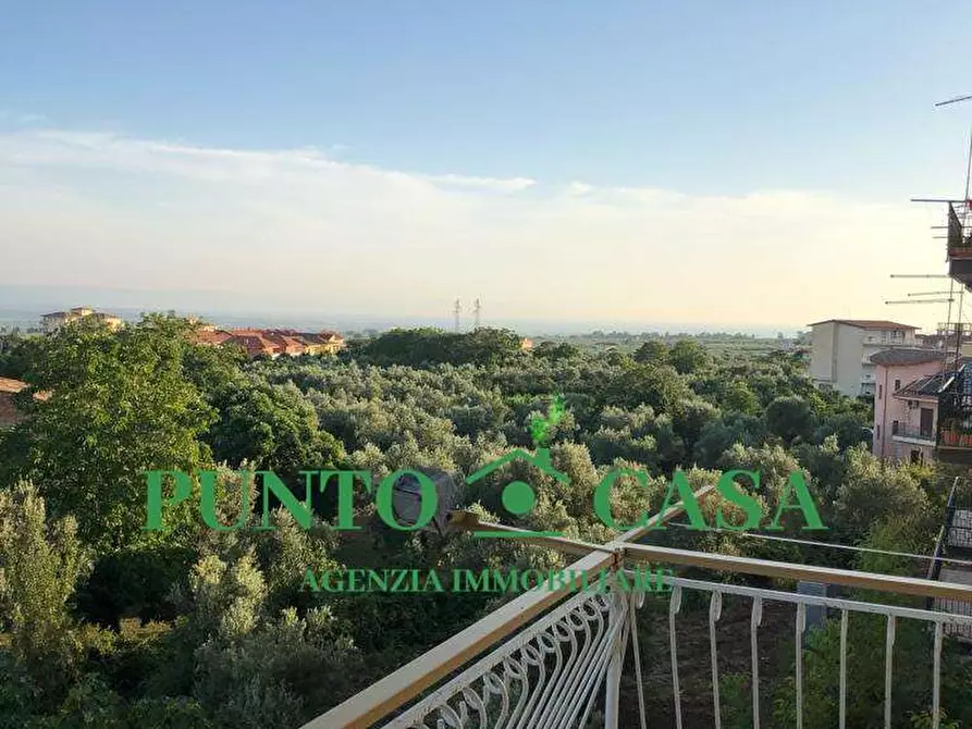 Immagine 19 di Appartamento in vendita  a Lamezia Terme