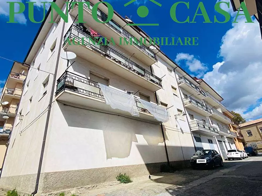 Immagine 15 di Appartamento in vendita  in Via Senatore Primerano a Lamezia Terme