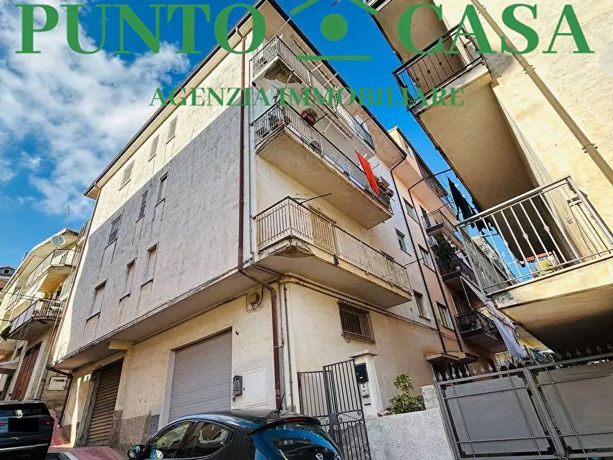 Immagine 1 di Appartamento in vendita  in Via Padre Antonio da Olivadi a Lamezia Terme
