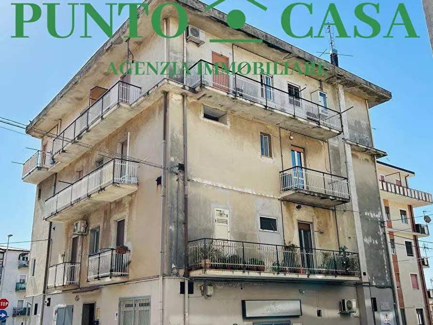 Immagine 29 di Appartamento in vendita  in Via G. Sinopoli a Lamezia Terme